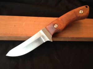 hunting-knife-wood-handle