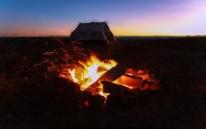 how to heat a tent without electricity