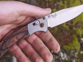 What makes a good hunting knife