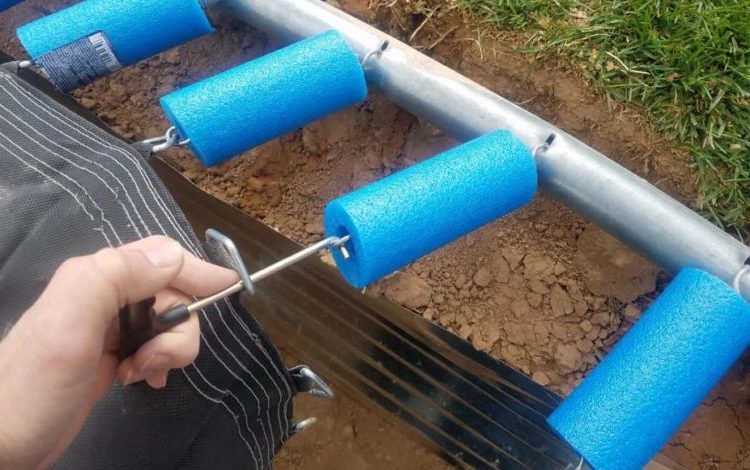 Mount the Edge guard pad making sure all links are complete