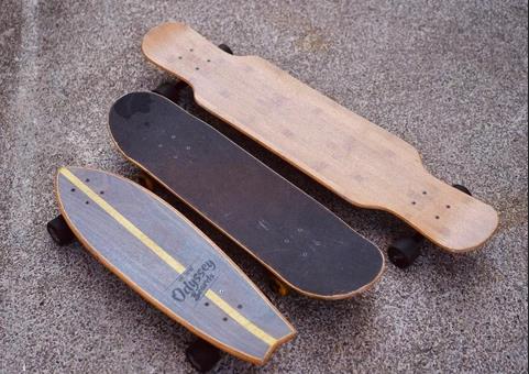 What to Choose: Cruiser, Skateboard or Longboard?